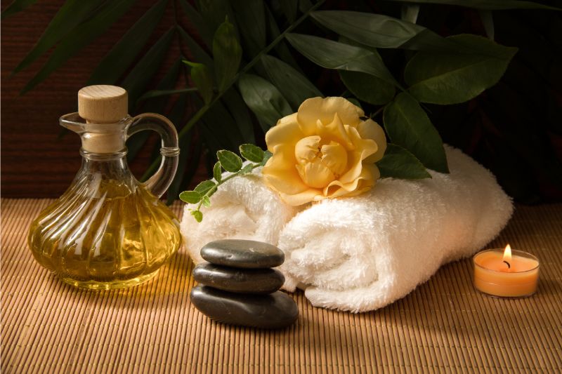 CBD aromatherapy oils and massage therapy